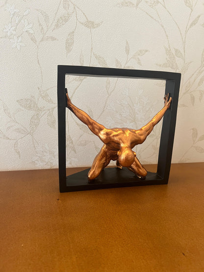 Abstract Man Holding Frame Sculpture, Framed Male Figure Statue, Modern Minimalist Human Sculpture, Abstract Human Sculpture, Human Statue