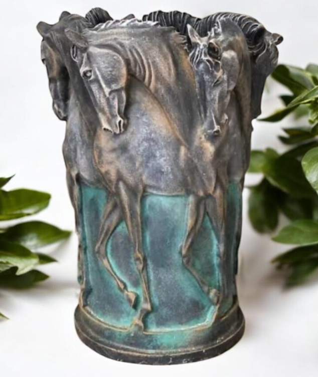 Horse Themed Vase, Gift For Horse Lovers, Decorative Vase With Horses, Horse Motif Decor, Horse Flowerpot, Horse Statue Vase, Horse Vase