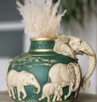 Elefantenvase, handgefertigtes Safari-Dekor, Wildlife Art Decor, Elefanten-Henkelvase, exotisches Wohndekor, Elefantenvase-Dekor, afrikanische Vase, Wildlife Vase