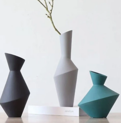 Modern Geometric Vase Set, Ceramic Geometric Vase Trio, Set of 3 Abstract Vases, Minimalist Home Vase Set, Modern Decorative Vase Set
