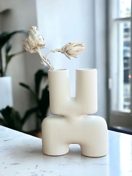 Modern X Shaped Ceramic Vase, Geometric Ceramic Vase, Abstract X Form Vase in Ceramic, Sculptural X Shape Vase, Ceramic X Vase, X Vase