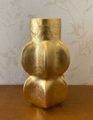 Moderne skulpturale Keramikvase, dekorative Keramikvase, moderne Keramikvase, handgefertigte Keramikvase, handgemachte zeitgenössische Keramik