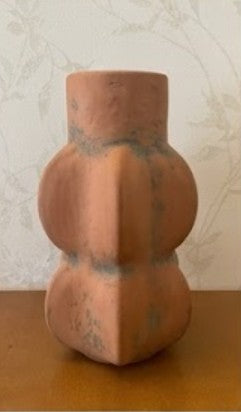 Moderne skulpturale Keramikvase, dekorative Keramikvase, moderne Keramikvase, handgefertigte Keramikvase, handgemachte zeitgenössische Keramik