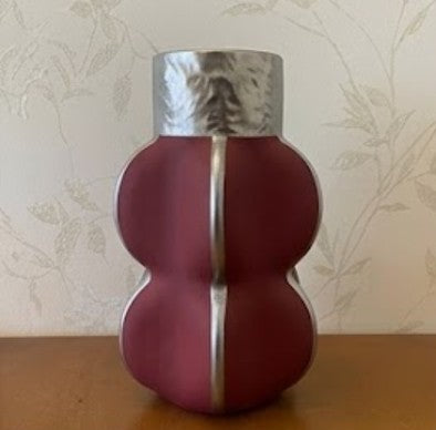 Moderne skulpturale Keramikvase, dekorative Keramikvase, moderne Keramikvase, handgefertigte Keramikvase, handgemachte zeitgenössische Keramik