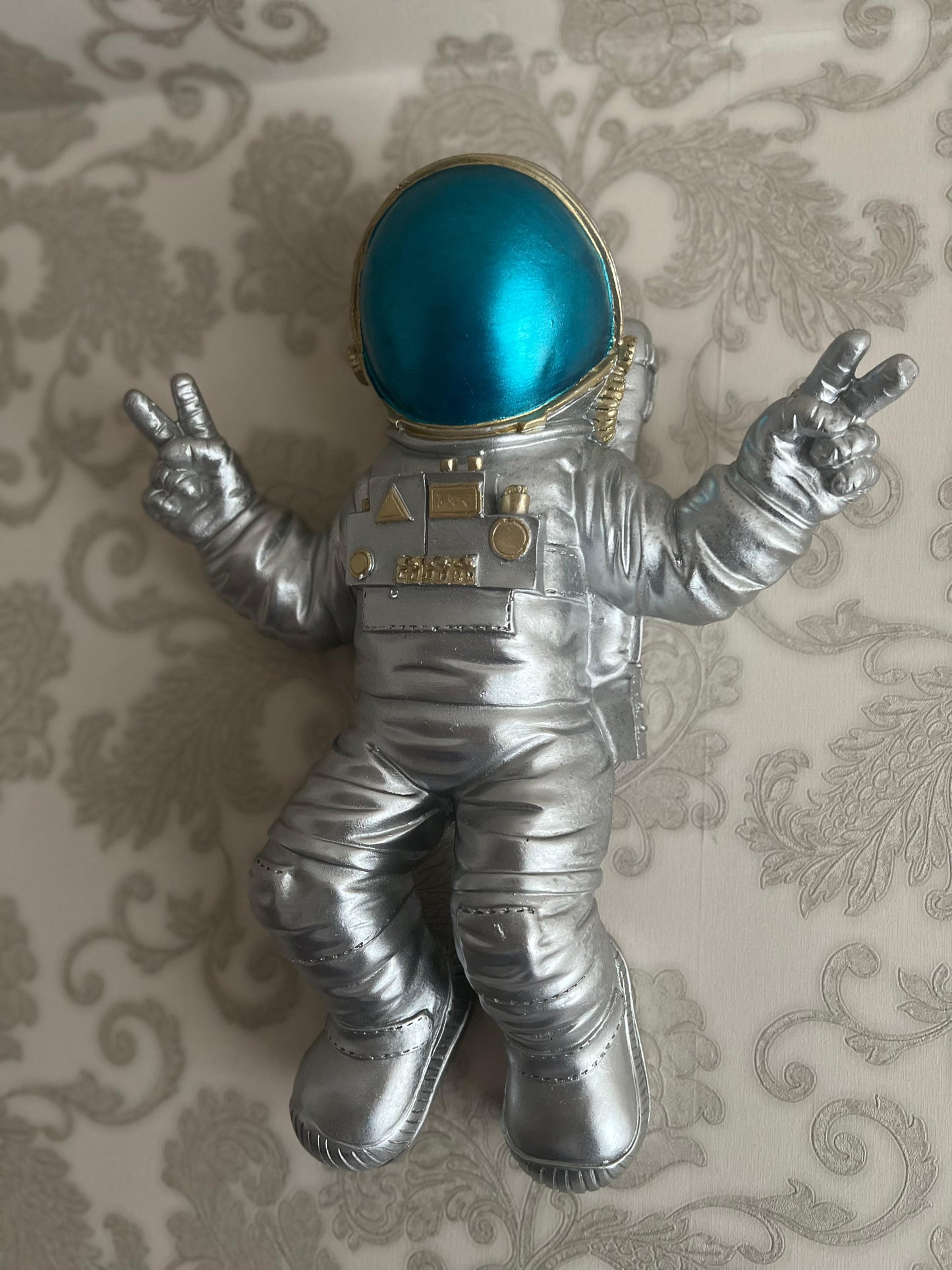 Astronaut Wall Sculpture, Space-themed Wall Decor, Astronaut Decor For Walls, Space Explorer Decorative Figurine, Astronaut Wall Figurine, Astronaut Wall Decor