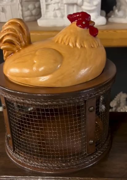 Farmhouse Chicken Egg Basket, Handmade Chicken Egg Holder Cage, Rooster Kitchen Decor, Chicken Wire Egg Storage, Hen Egg Holder