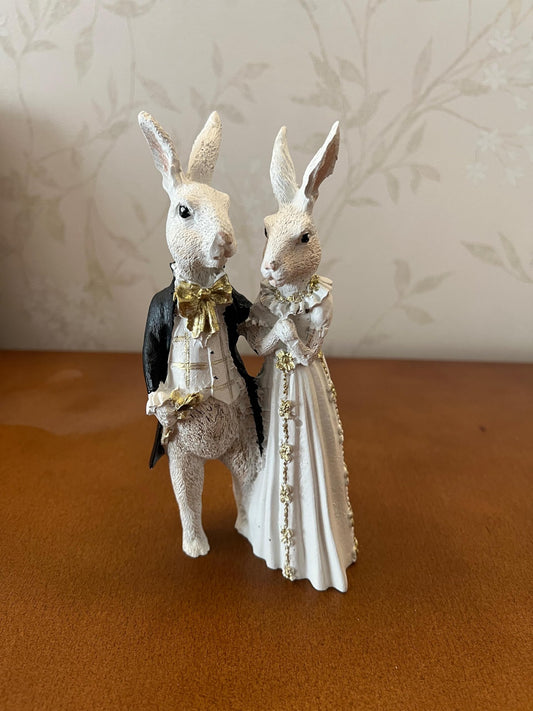 Vintage Rabbit Couple Wedding Figurine, Elegant Bunny Bride and Groom Statue, Rabbit Wedding Gift, Bunny Wedding Gift, Easter Rabbit Decor, Easter Bunny Decor, Easter Rabbit Statue
