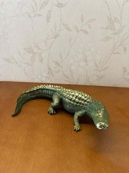 Crocodile Sculpture, Handcrafted Polyester Crocodile Decor, Polyester Crocodile Decor, Alligator Statue, Crocodile Statue for Modern Decor