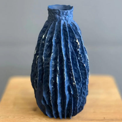 Handcrafted Ripple Polyester Vase, Minimalist Textured Flower Vase, Rustic Pleated Pottery, Handmade Vase, Minimalist Polyester Vase