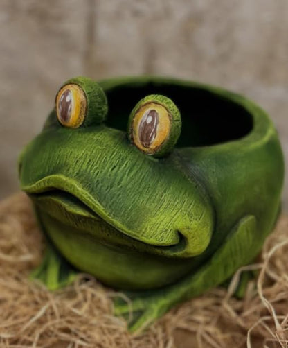 Frog Planter Pot, Frog Shaped Flower Pot Planter, Frog Planter for Indoor, Frog Vase, Frog Themed Vase, Gift For Frog Lovers, Frog Plant Pot