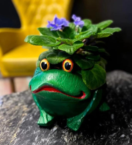 Frog Planter Pot, Frog Shaped Flower Pot Planter, Frog Planter for Indoor, Frog Vase, Frog Themed Vase, Gift For Frog Lovers, Frog Plant Pot