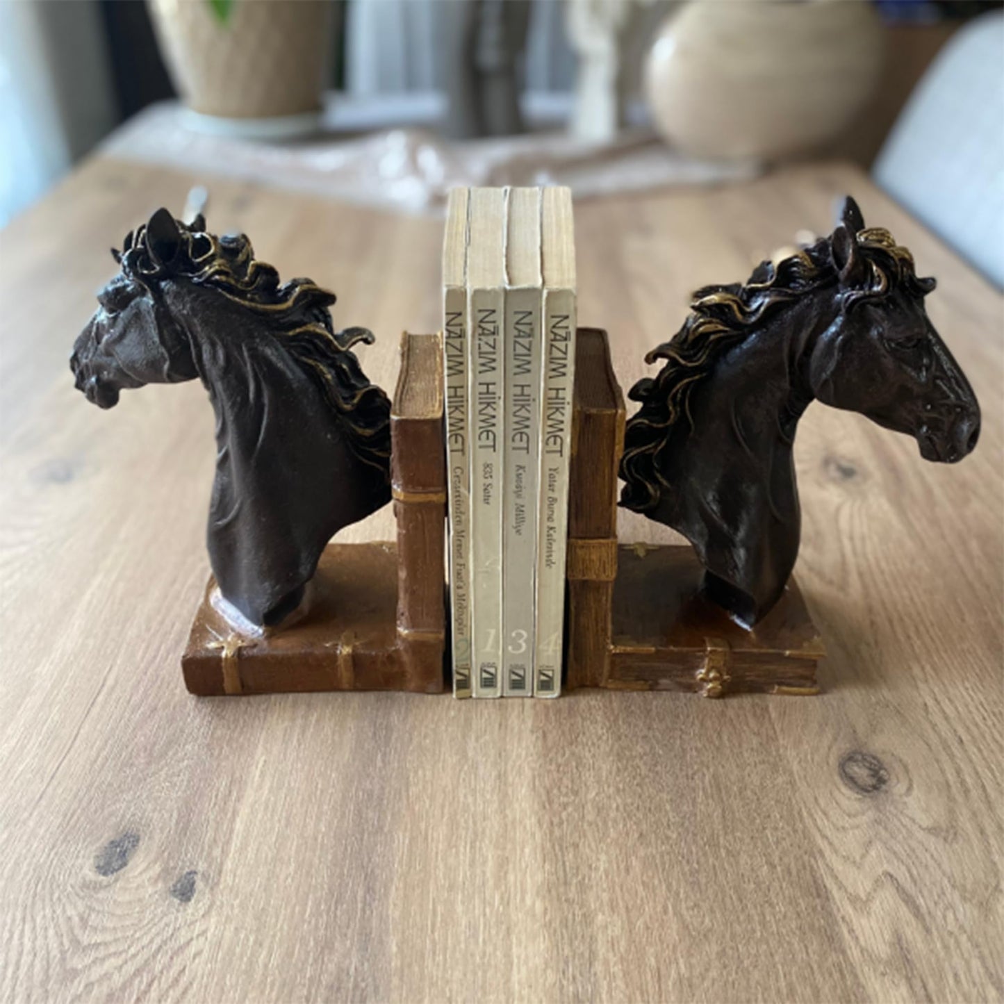 Elegant Horse Bookends, Horse Bookends Decor, Horse Head Bookshelf Decor, Stylish Bookends Gift, Polyester Bookend Set,Horse Statue Bookends