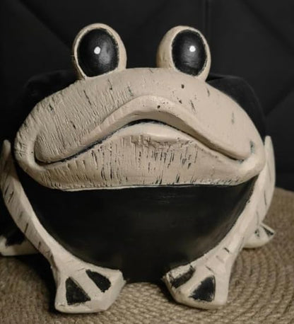 Frog Planter Pot, Frog Shaped Flower Pot Planter, Frog Planter for Indoor, Frog Vase, Frog Themed Vase, Gift For Frog Lovers, Frog Plant Pot