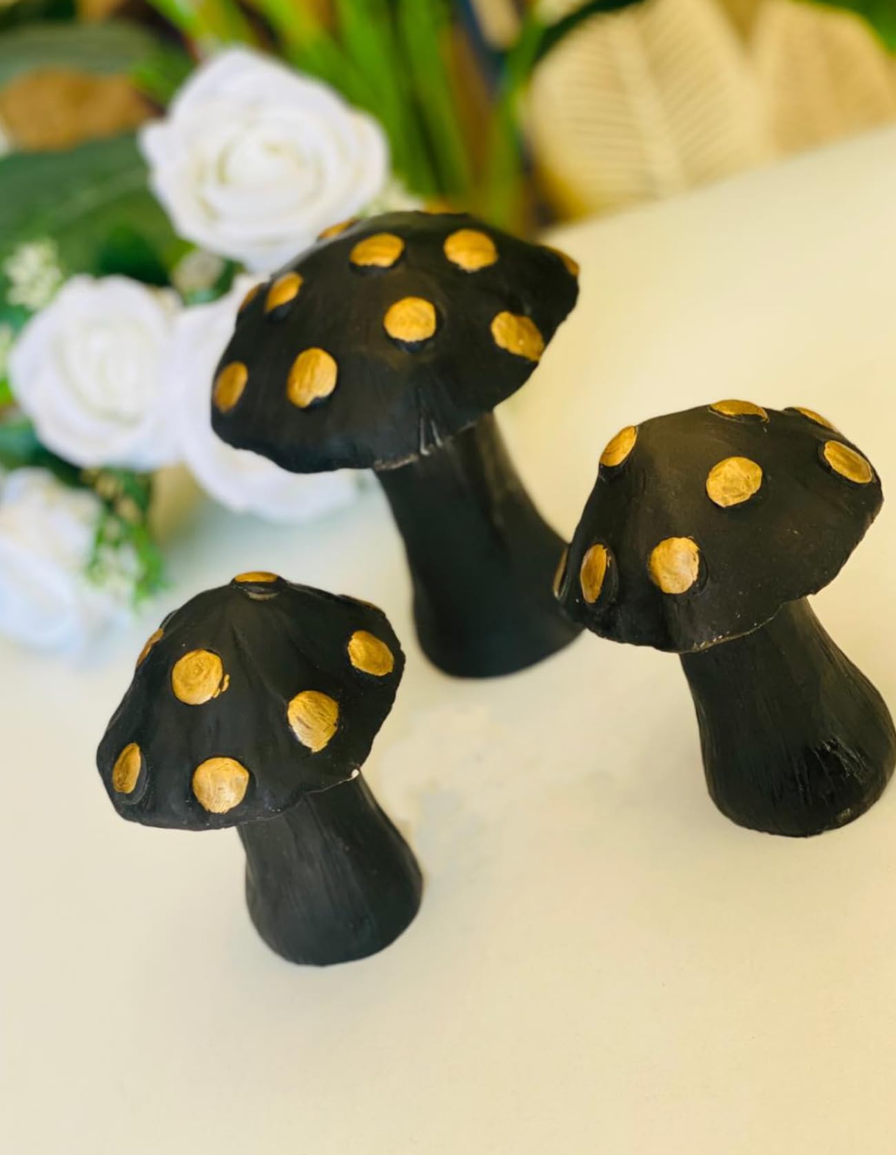 Set of 3 Red Toadstool Mushroom Statues, Mushroom Garden Decor, Toadstool Statue, Mushroom House Decor, Outdoor Mushroom Art, Mushroom Decor