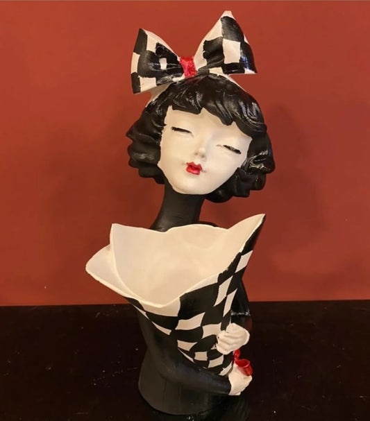 Cute Bouquet Girl Sculpture, Girl Doll Statue Holding Bouquet, Girl Figurine With Bouquet, Unique Girl Figurine Gift, Girl Decor Statue, Girl Sculpture, Girl Decor