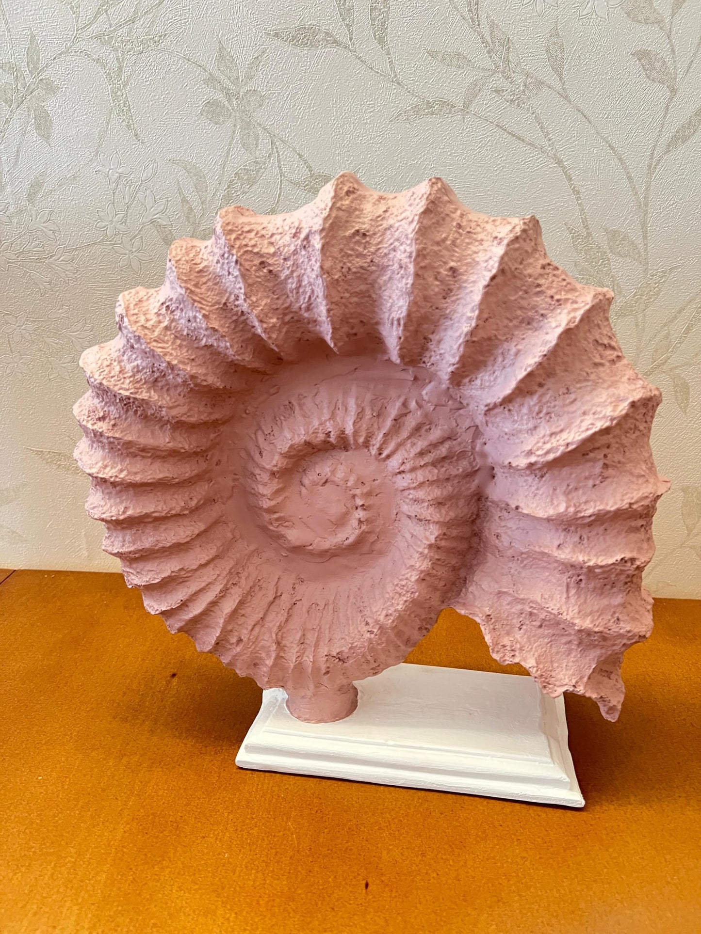 Seashell Sculpture, Fossil Shell Statue, Shell Art Decor, Oceanic Home Decor, Ocean Inspired Sculpture, Seashell Figurine, Ocean Sculpture,Nautilus Shell Decor