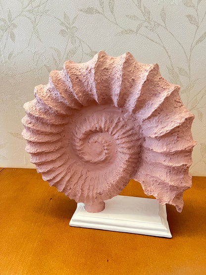 Seashell Sculpture, Fossil Shell Statue, Shell Art Decor, Oceanic Home Decor, Ocean Inspired Sculpture, Seashell Figurine, Ocean Sculpture,Nautilus Shell Decor