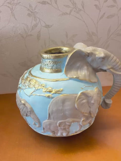 Elefantenvase, handgefertigtes Safari-Dekor, Wildlife Art Decor, Elefanten-Henkelvase, exotisches Wohndekor, Elefantenvase-Dekor, afrikanische Vase, Wildlife Vase