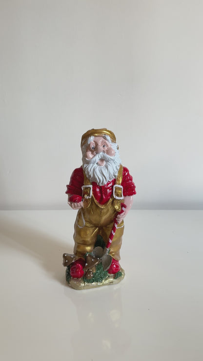 Dwarf Gardener Figurine, Gardening Gnome, Outdoor Garden Figurine, Garden Decoration, Holiday Gift, Garden Sculpture, Dwarf Sculpture, Dwarf Figurine, Dwarf Statue, Dwarf Decor