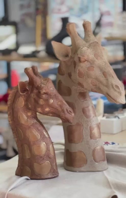 Giraffe Head Statue Set, Handcrafted Giraffe Sculptures, Safari Style Giraffe Head Statue, Decorative Giraffe Head Statues Set