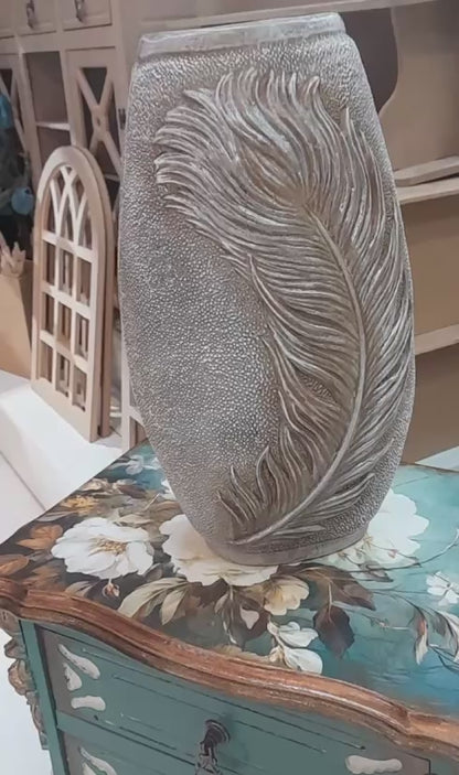 Leaf Patterned Decorative Vase, Handmade Leaf Motif Vase, Leaf Design Vase, Polyester Leaf Vase, Leaf Vase, Handmade Leaf Vase, Leaf Decor